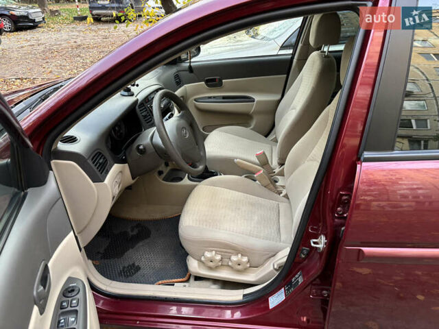 Красный Хендай Акцент, объемом двигателя 1.4 л и пробегом 200 тыс. км за 4750 $, фото 15 на Automoto.ua