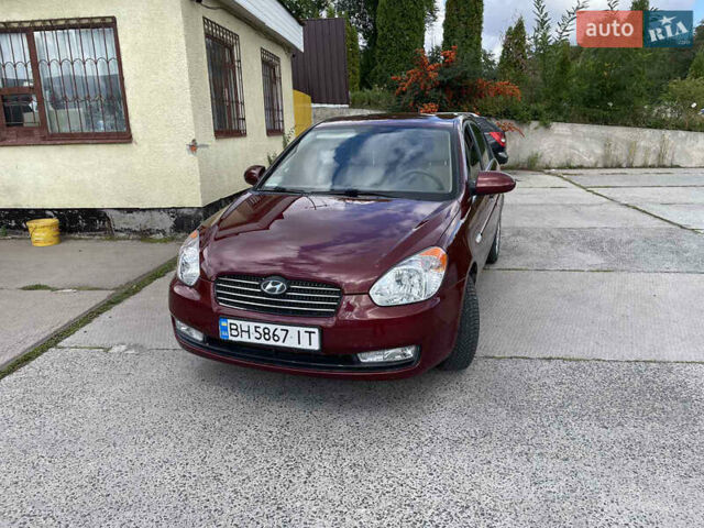 Красный Хендай Акцент, объемом двигателя 1.4 л и пробегом 185 тыс. км за 4800 $, фото 1 на Automoto.ua