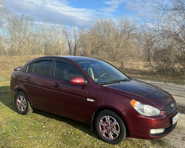 Червоний Хендай Акцент, об'ємом двигуна 1.6 л та пробігом 266 тис. км за 5500 $, фото 2 на Automoto.ua