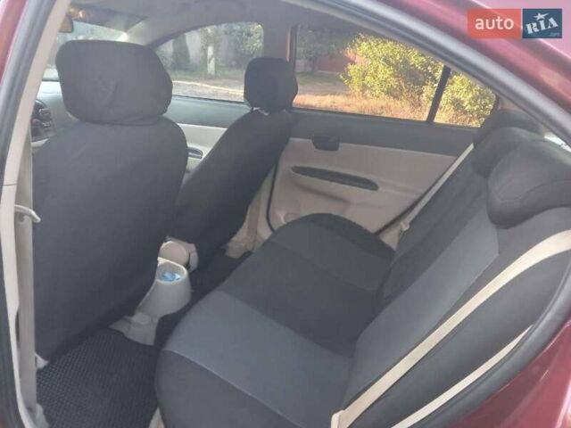 Красный Хендай Акцент, объемом двигателя 1.4 л и пробегом 148 тыс. км за 5000 $, фото 3 на Automoto.ua