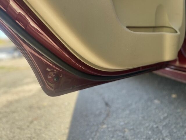 Красный Хендай Акцент, объемом двигателя 1.4 л и пробегом 150 тыс. км за 5300 $, фото 15 на Automoto.ua