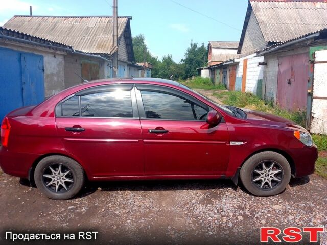 Красный Хендай Акцент, объемом двигателя 1.4 л и пробегом 232 тыс. км за 5000 $, фото 2 на Automoto.ua