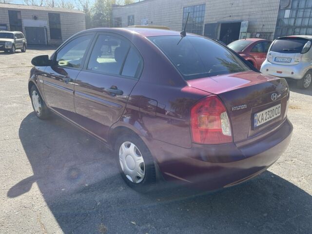 Красный Хендай Акцент, объемом двигателя 1.4 л и пробегом 150 тыс. км за 5300 $, фото 4 на Automoto.ua