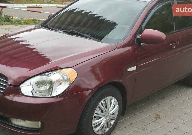 Красный Хендай Акцент, объемом двигателя 1.6 л и пробегом 212 тыс. км за 5700 $, фото 2 на Automoto.ua