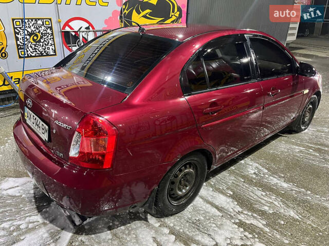 Червоний Хендай Акцент, об'ємом двигуна 1.6 л та пробігом 196 тис. км за 5800 $, фото 5 на Automoto.ua