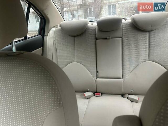 Червоний Хендай Акцент, об'ємом двигуна 1.6 л та пробігом 182 тис. км за 5200 $, фото 3 на Automoto.ua