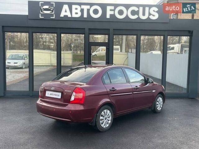 Червоний Хендай Акцент, об'ємом двигуна 1.4 л та пробігом 208 тис. км за 4990 $, фото 4 на Automoto.ua