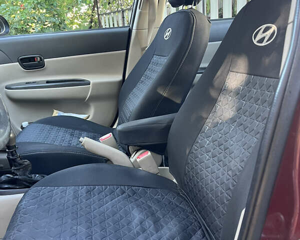 Червоний Хендай Акцент, об'ємом двигуна 1.4 л та пробігом 181 тис. км за 4800 $, фото 13 на Automoto.ua