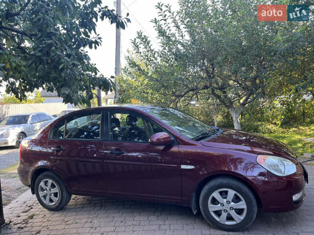 Червоний Хендай Акцент, об'ємом двигуна 1.4 л та пробігом 181 тис. км за 4800 $, фото 1 на Automoto.ua