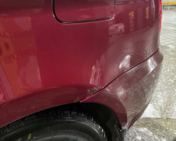 Червоний Хендай Акцент, об'ємом двигуна 1.6 л та пробігом 196 тис. км за 5800 $, фото 8 на Automoto.ua