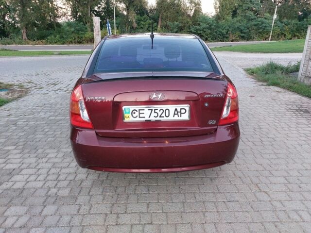 Красный Хендай Акцент, объемом двигателя 1.5 л и пробегом 250 тыс. км за 4450 $, фото 4 на Automoto.ua