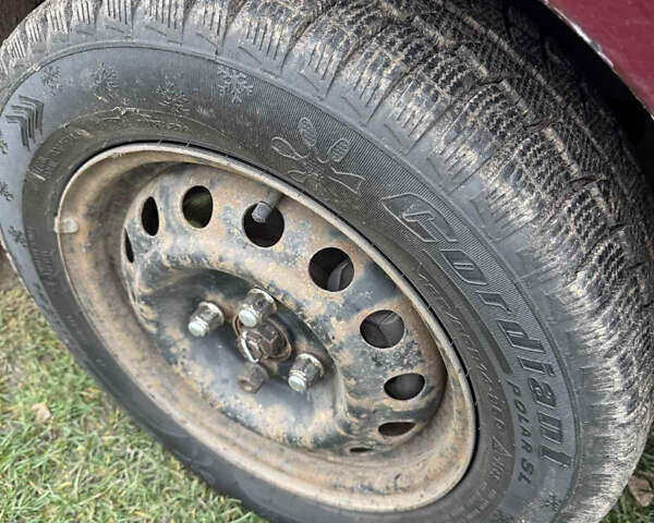 Червоний Хендай Акцент, об'ємом двигуна 1.59 л та пробігом 218 тис. км за 5100 $, фото 15 на Automoto.ua