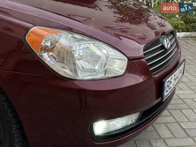Красный Хендай Акцент, объемом двигателя 1.49 л и пробегом 165 тыс. км за 5550 $, фото 3 на Automoto.ua