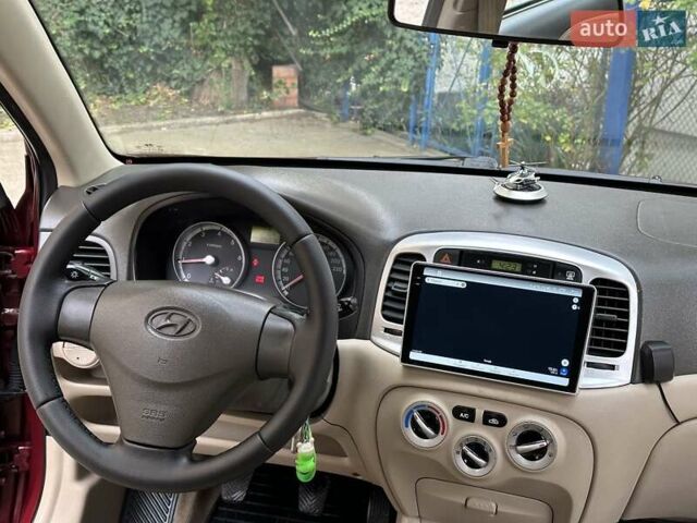 Червоний Хендай Акцент, об'ємом двигуна 1.49 л та пробігом 165 тис. км за 5450 $, фото 48 на Automoto.ua