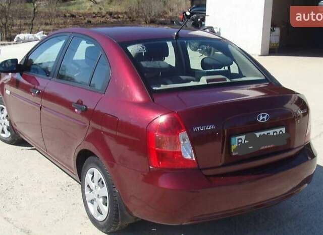 Красный Хендай Акцент, объемом двигателя 1.4 л и пробегом 244 тыс. км за 5200 $, фото 2 на Automoto.ua