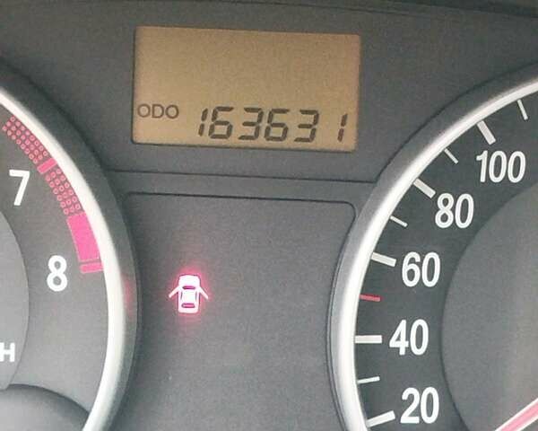 Красный Хендай Акцент, объемом двигателя 1.4 л и пробегом 163 тыс. км за 5000 $, фото 3 на Automoto.ua