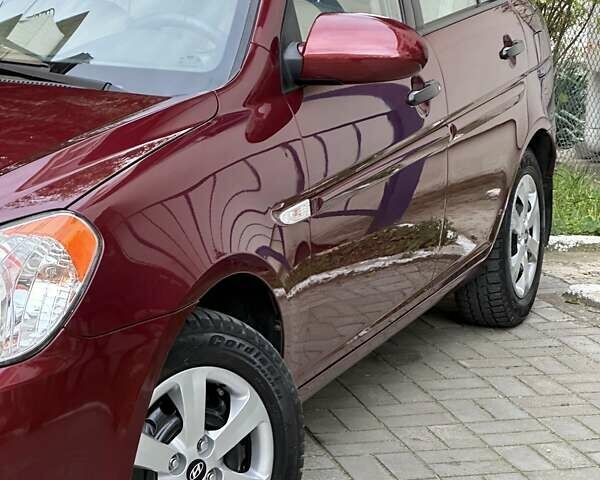 Красный Хендай Акцент, объемом двигателя 1.49 л и пробегом 165 тыс. км за 5550 $, фото 7 на Automoto.ua