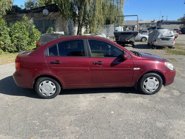 Красный Хендай Акцент, объемом двигателя 1.4 л и пробегом 150 тыс. км за 5300 $, фото 7 на Automoto.ua