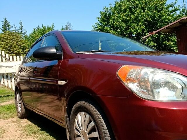 Красный Хендай Акцент, объемом двигателя 1.5 л и пробегом 225 тыс. км за 4600 $, фото 3 на Automoto.ua