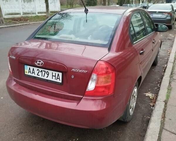 Красный Хендай Акцент, объемом двигателя 1.4 л и пробегом 163 тыс. км за 5000 $, фото 1 на Automoto.ua