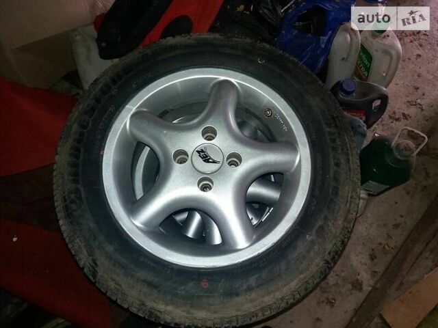 Червоний Хендай Акцент, об'ємом двигуна 1.4 л та пробігом 245 тис. км за 5200 $, фото 5 на Automoto.ua