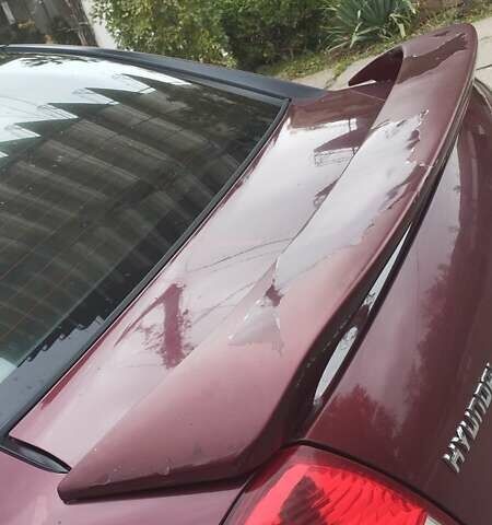 Красный Хендай Акцент, объемом двигателя 1.6 л и пробегом 212 тыс. км за 5700 $, фото 5 на Automoto.ua