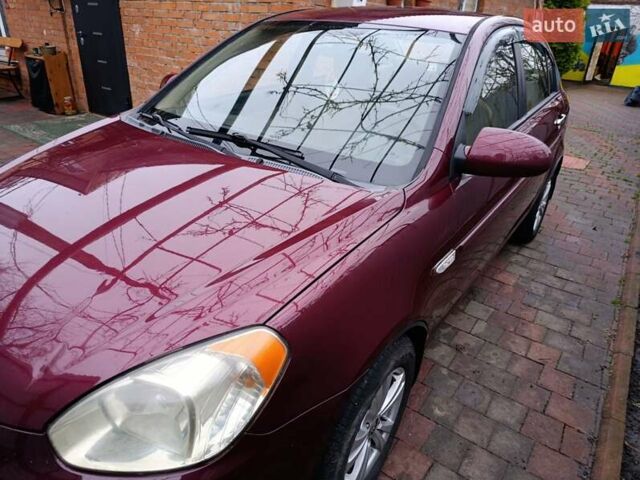 Красный Хендай Акцент, объемом двигателя 1.4 л и пробегом 156 тыс. км за 4700 $, фото 1 на Automoto.ua