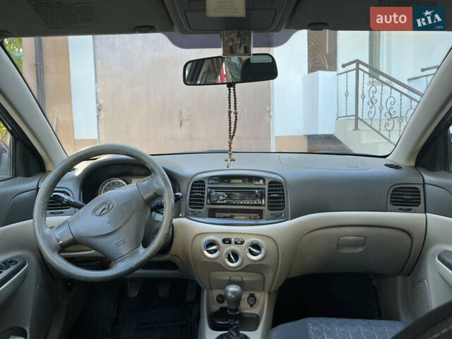 Червоний Хендай Акцент, об'ємом двигуна 1.4 л та пробігом 181 тис. км за 4800 $, фото 9 на Automoto.ua