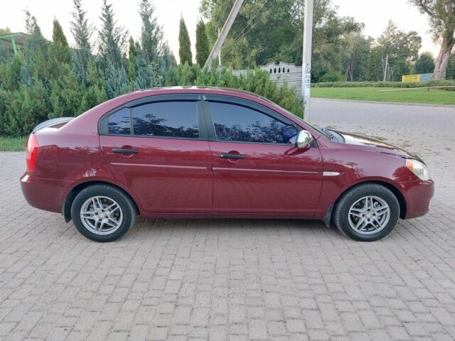 Красный Хендай Акцент, объемом двигателя 1.5 л и пробегом 250 тыс. км за 4450 $, фото 6 на Automoto.ua