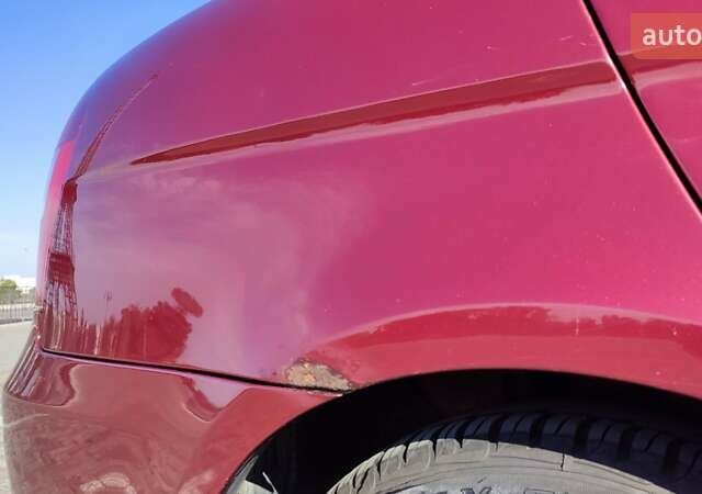 Красный Хендай Акцент, объемом двигателя 1.4 л и пробегом 325 тыс. км за 4000 $, фото 13 на Automoto.ua