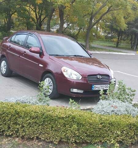 Красный Хендай Акцент, объемом двигателя 1.6 л и пробегом 212 тыс. км за 5700 $, фото 1 на Automoto.ua