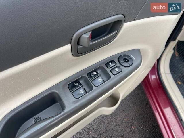 Червоний Хендай Акцент, об'ємом двигуна 1.4 л та пробігом 208 тис. км за 4990 $, фото 15 на Automoto.ua