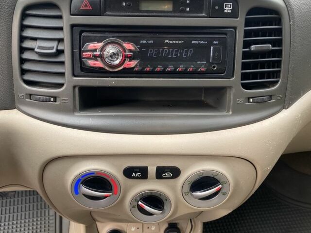 Червоний Хендай Акцент, об'ємом двигуна 1.4 л та пробігом 228 тис. км за 4950 $, фото 12 на Automoto.ua