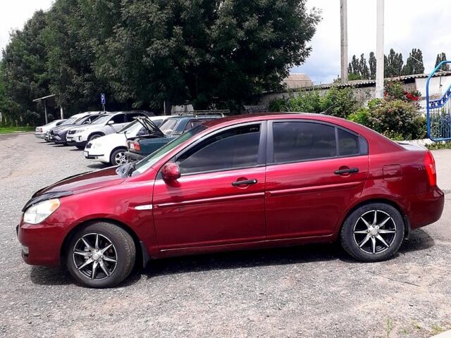 Червоний Хендай Акцент, об'ємом двигуна 1.4 л та пробігом 200 тис. км за 4500 $, фото 4 на Automoto.ua