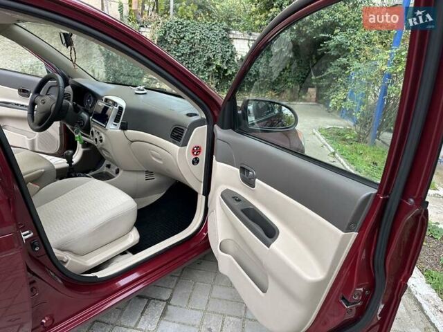 Красный Хендай Акцент, объемом двигателя 1.49 л и пробегом 165 тыс. км за 5550 $, фото 28 на Automoto.ua