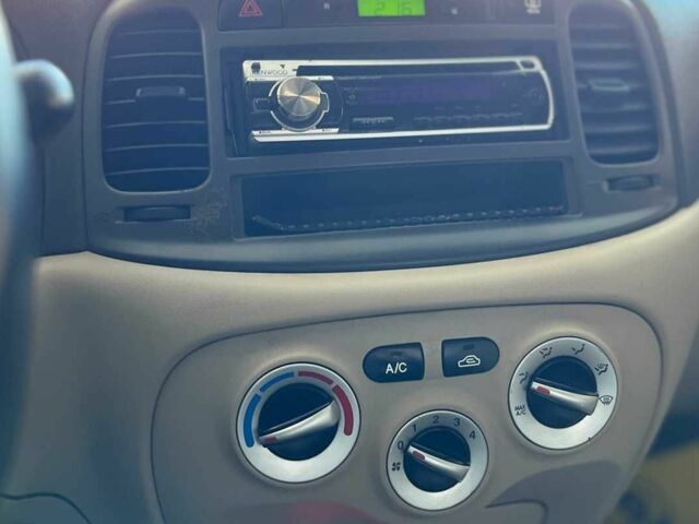 Красный Хендай Акцент, объемом двигателя 1.4 л и пробегом 233 тыс. км за 5000 $, фото 12 на Automoto.ua