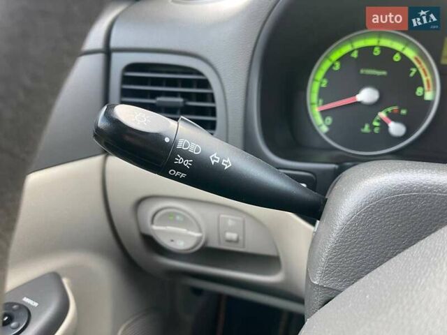 Червоний Хендай Акцент, об'ємом двигуна 1.4 л та пробігом 208 тис. км за 4990 $, фото 17 на Automoto.ua