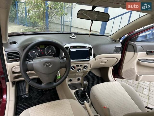 Красный Хендай Акцент, объемом двигателя 1.49 л и пробегом 165 тыс. км за 5550 $, фото 44 на Automoto.ua