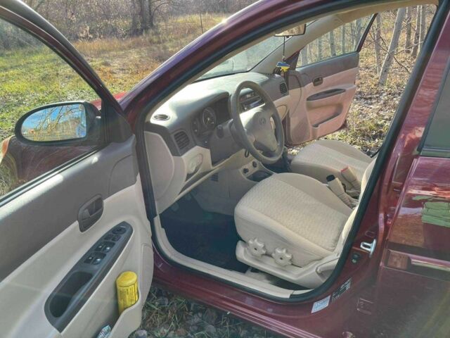 Червоний Хендай Акцент, об'ємом двигуна 1.5 л та пробігом 288 тис. км за 5650 $, фото 5 на Automoto.ua