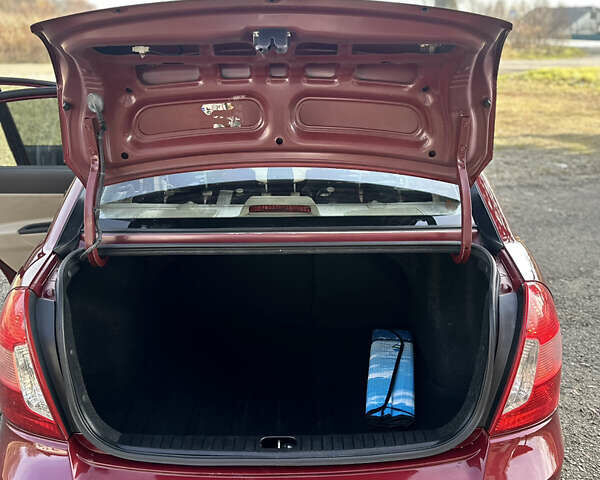 Красный Хендай Акцент, объемом двигателя 1.4 л и пробегом 79 тыс. км за 5399 $, фото 25 на Automoto.ua