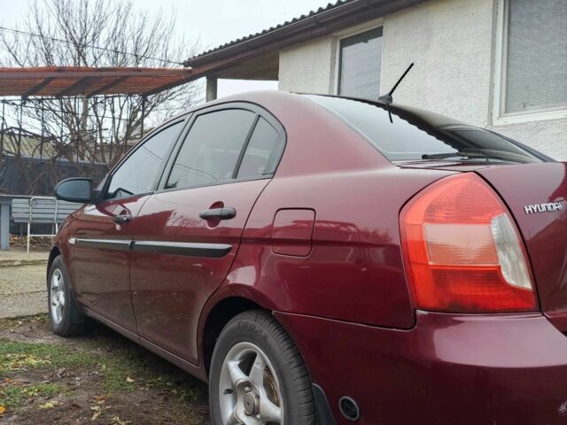 Червоний Хендай Акцент, об'ємом двигуна 1.4 л та пробігом 229 тис. км за 4700 $, фото 4 на Automoto.ua
