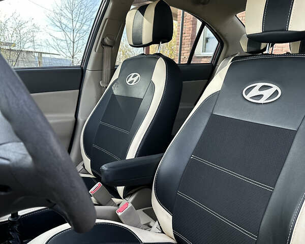 Красный Хендай Акцент, объемом двигателя 1.4 л и пробегом 79 тыс. км за 5399 $, фото 15 на Automoto.ua