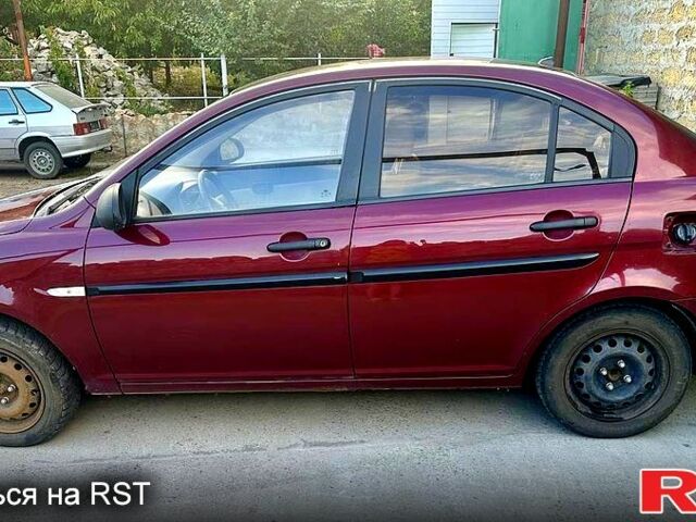 Красный Хендай Акцент, объемом двигателя 1.4 л и пробегом 415 тыс. км за 2800 $, фото 2 на Automoto.ua