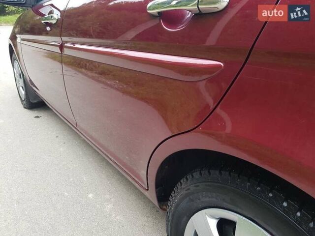 Червоний Хендай Акцент, об'ємом двигуна 1.4 л та пробігом 107 тис. км за 6750 $, фото 49 на Automoto.ua