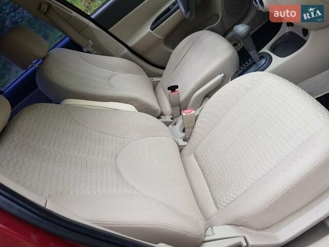 Червоний Хендай Акцент, об'ємом двигуна 1.4 л та пробігом 107 тис. км за 6750 $, фото 23 на Automoto.ua