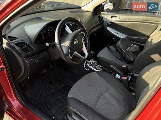 Червоний Хендай Акцент, об'ємом двигуна 1.4 л та пробігом 144 тис. км за 8600 $, фото 3 на Automoto.ua