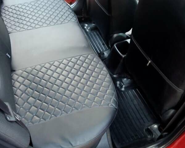 Хендай Акцент 2011 в Полтаве на Automoto.ua Красный Хендай Акцент, объемом двигателя 1.4 л и пробегом 177 тыс. км за 5999 $, фото 7 на Automoto.ua