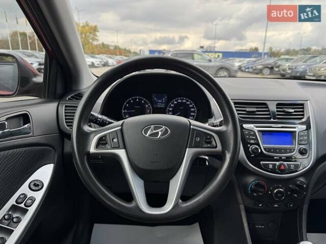 Красный Хендай Акцент, объемом двигателя 1.59 л и пробегом 178 тыс. км за 7700 $, фото 15 на Automoto.ua