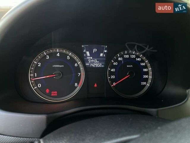 Червоний Хендай Акцент, об'ємом двигуна 1.4 л та пробігом 144 тис. км за 8600 $, фото 5 на Automoto.ua