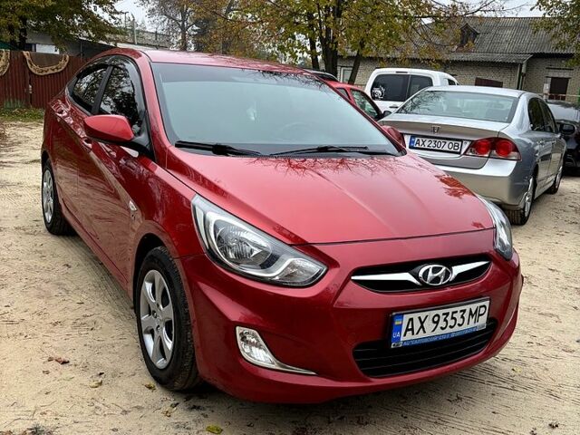 Хендай Акцент 2011 в Красноград на Automoto.ua Красный Хендай Акцент, объемом двигателя 1.6 л и пробегом 211 тыс. км за 6500 $, фото 4 на Automoto.ua